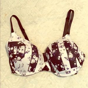 Pink push up bra size 36 D. Have never worn.